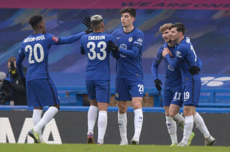 牛牛高手为啥稳（为何牛牛高手总能稳住局面）