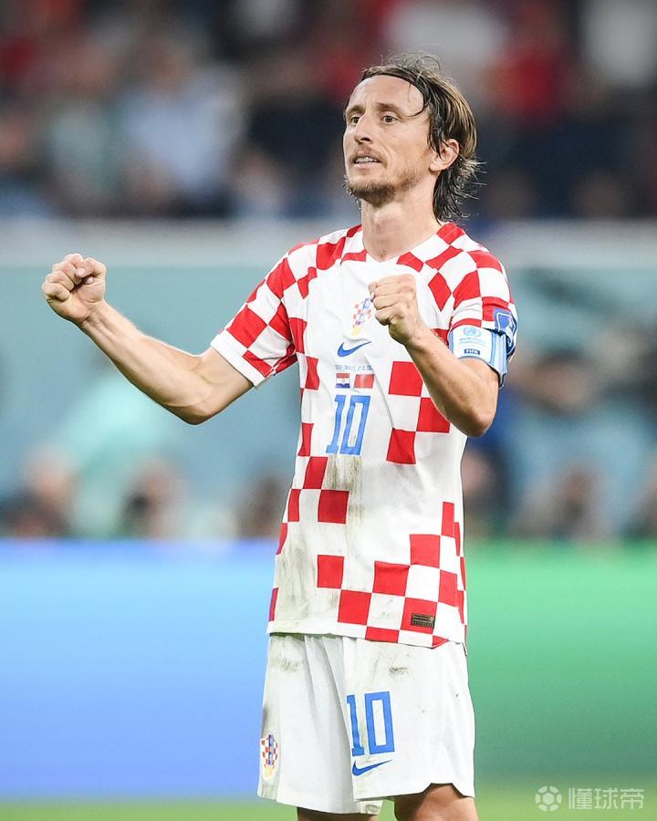 曼联客场险胜切尔西红魔重回榜首